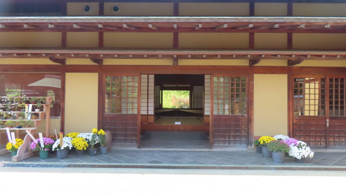 Rest house inside the Japanese Garden