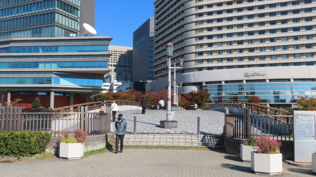 Osaka Castle Shinbashi