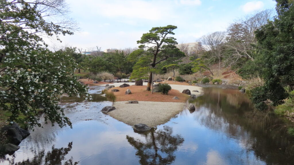 Matsu-no-Suhama and beautiful pine trees