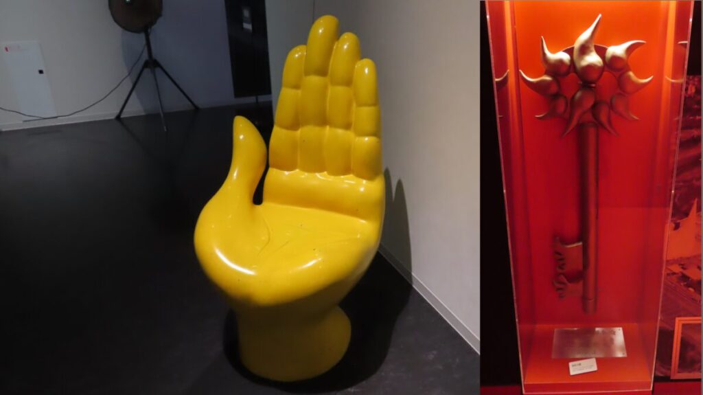 「Hand Chair」&「Key of the Pavilion」